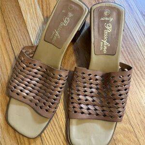 Women's Brown Woven Sandals